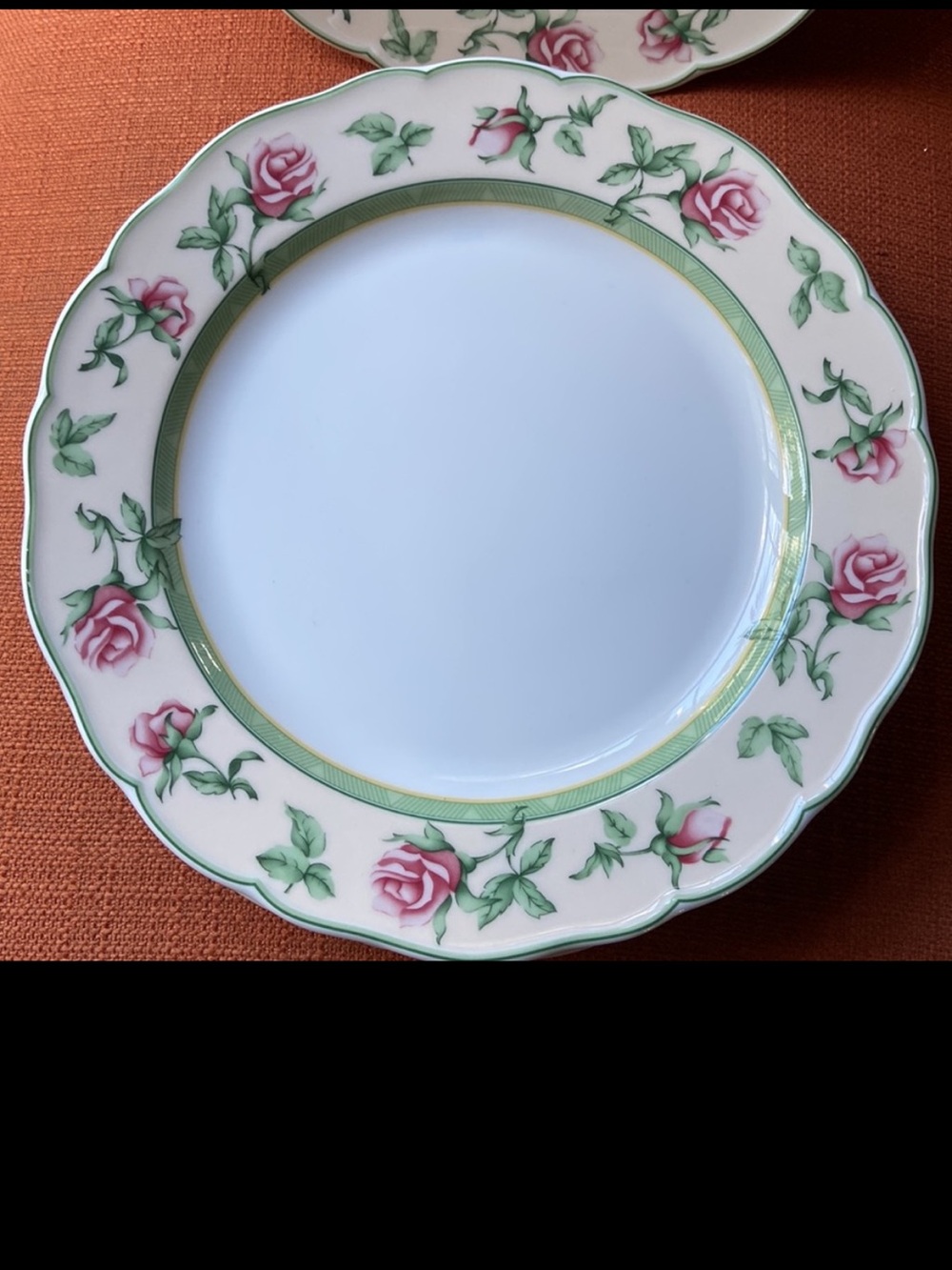 Wedgwood Pink Rose and Green Leaf Porcelain Dinner Plate